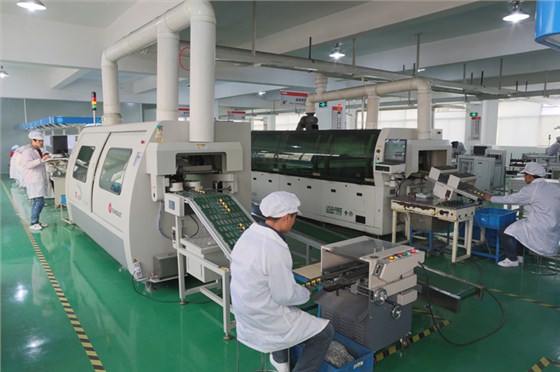 欣灵电气生产设备